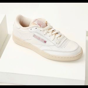 Vintage white and pink Reebok shoes